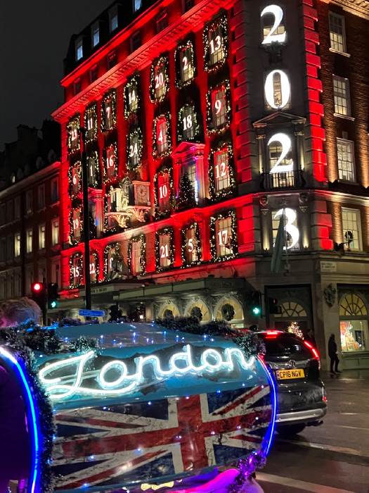 Christmas Day in London The Trekking Pawns